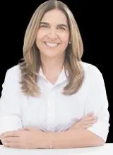 Foto oficial de Adriana Pedrosa (TSE)