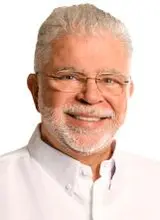Foto oficial de Anderson Adauto (TSE)