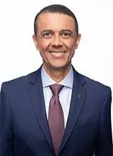 Foto oficial de Charles Santos (TSE)