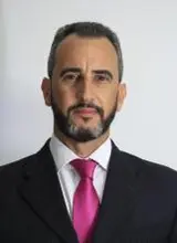 Foto oficial de Lisandro Ribeiro (TSE)